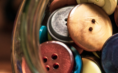 Tendencias 2025: fornituras con acabados orgánicos y naturales